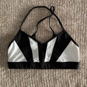 Alo Yoga sports bra